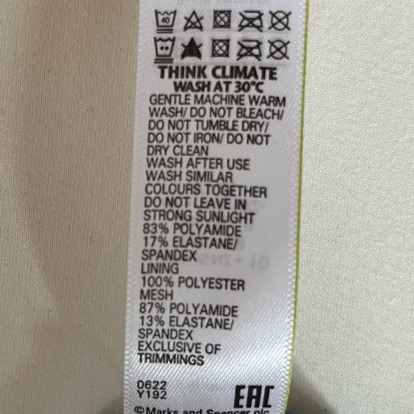 NWT - Print bikini with bandeau top and high-waisted bottoms. - Picture 9 of 10